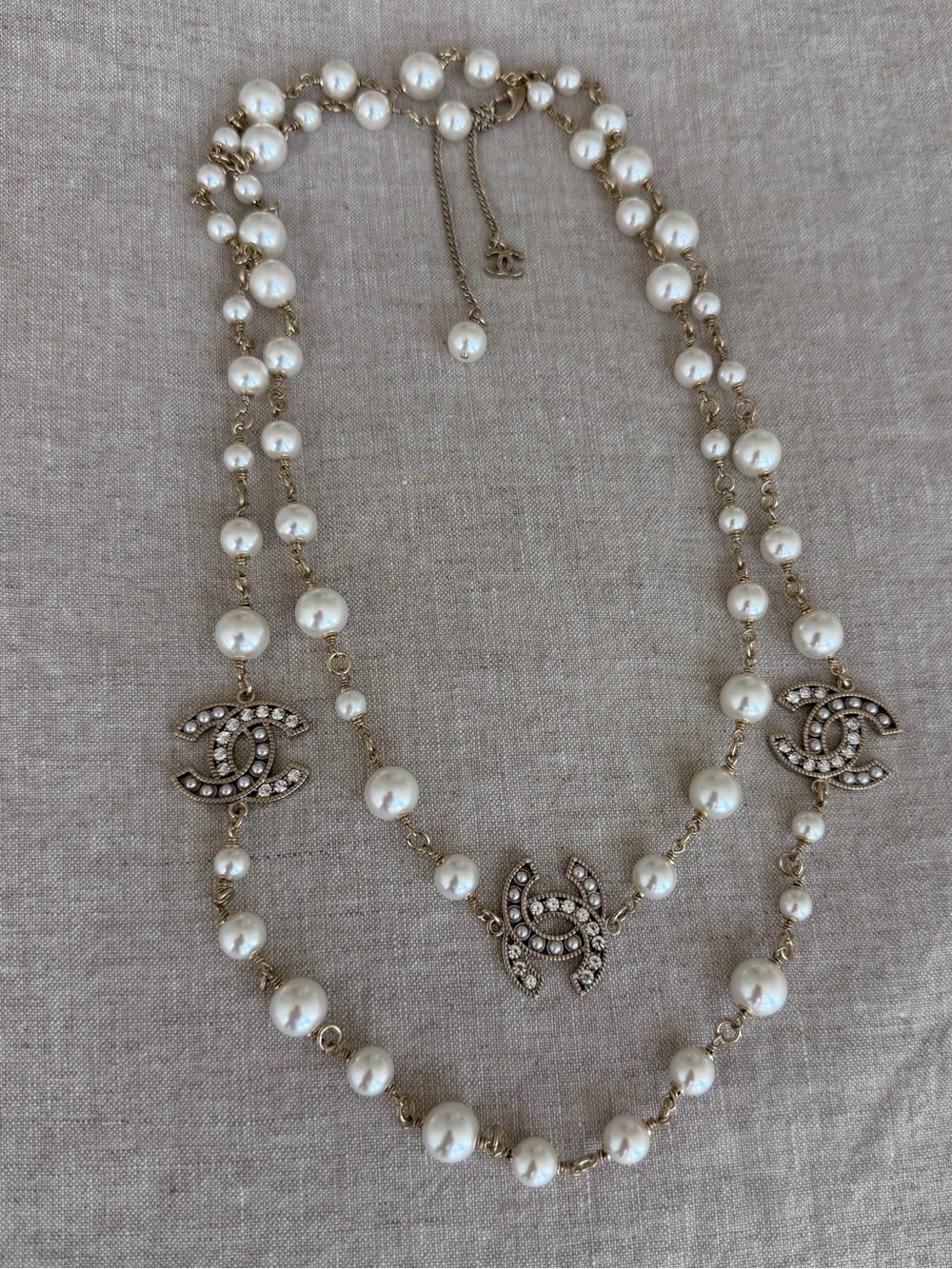 🤍Chanel Gold Pearl Multi-Strand Necklace - White Pearls🤍